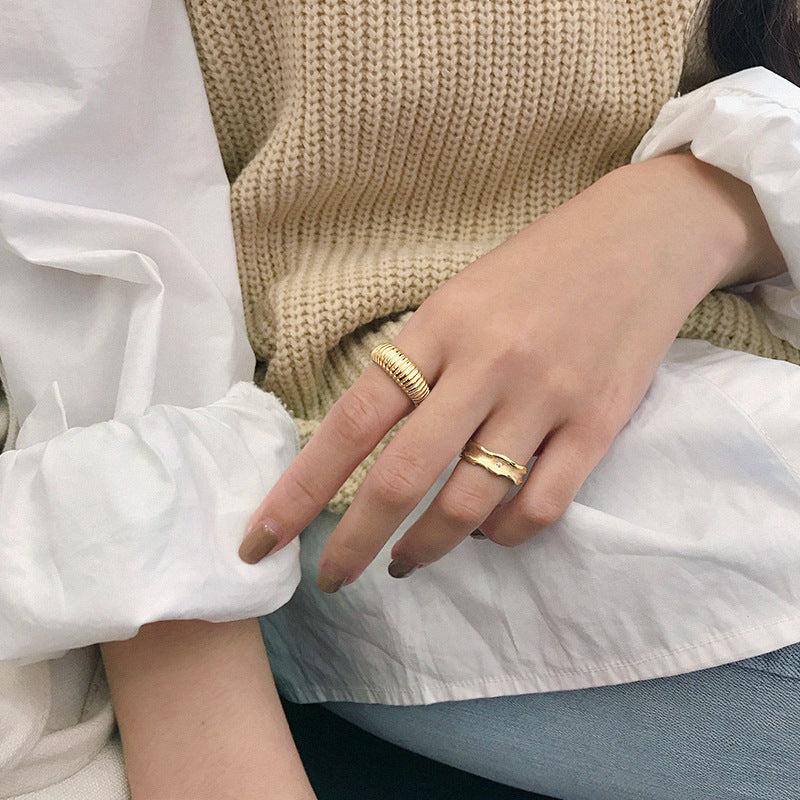Perfect geometry for your hand: Minimalist and sophisticated rings.