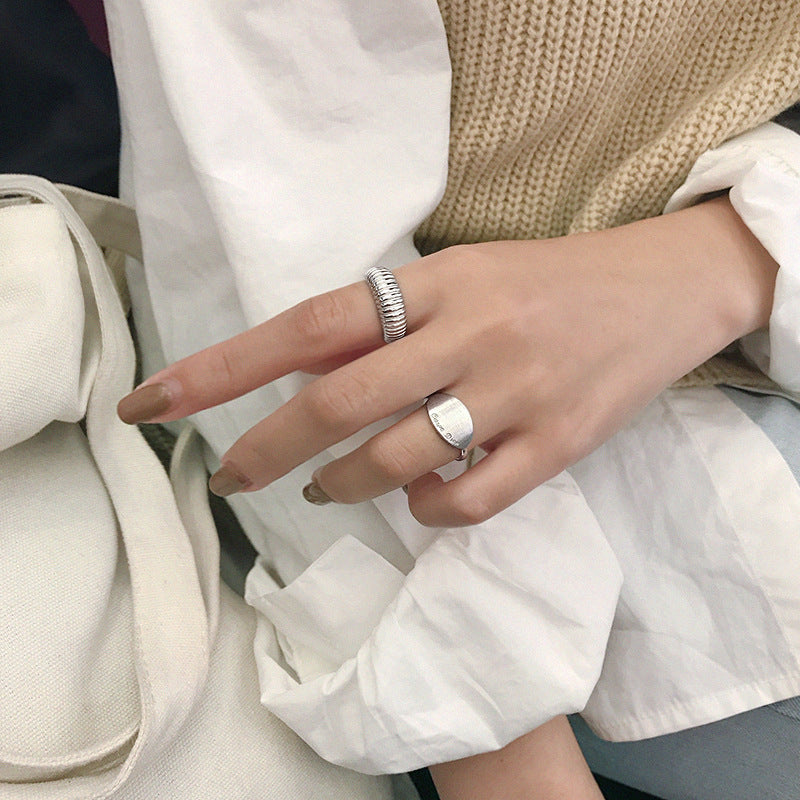 Perfect geometry for your hand: Minimalist and sophisticated rings.