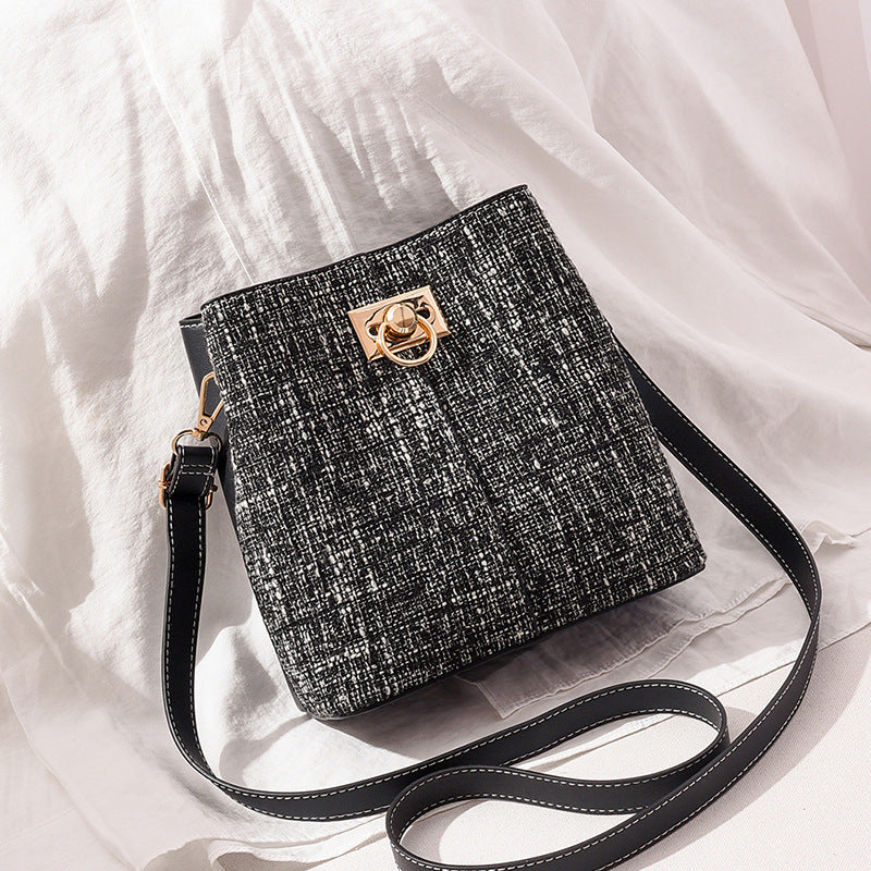 Crossbody bag: trend, fashion and style.
