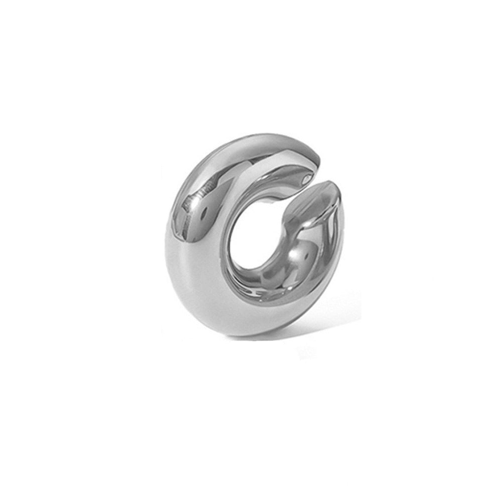 Do you dare with the latest in jewelry? Discover our chunky earrings.