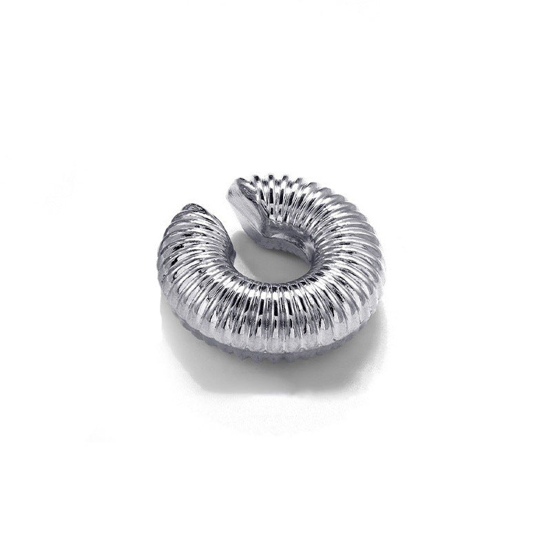 Do you dare with the latest in jewelry? Discover our chunky earrings.
