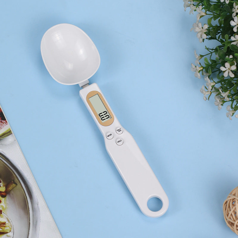 Electronic food measuring spoon. High-precision scale.