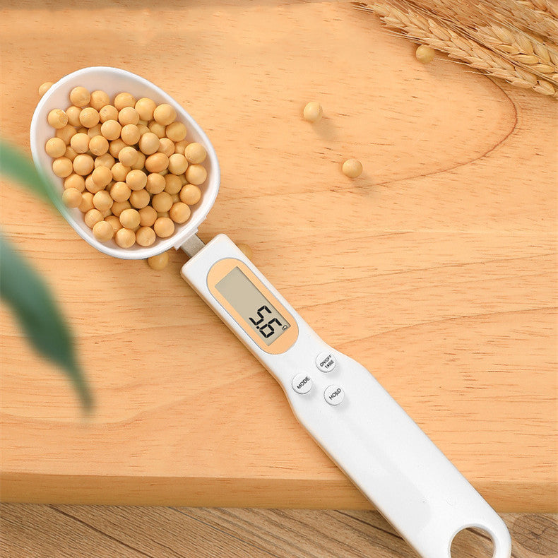 Electronic food measuring spoon. High-precision scale.