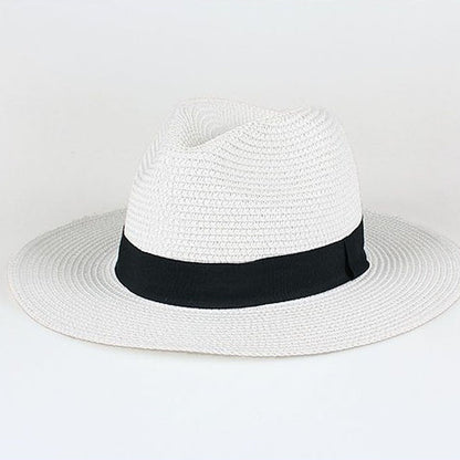Elegant Straw for your Style: Highlights the versatility of the hat and its ability to complement different styles.