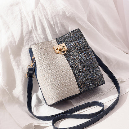 Crossbody bag: trend, fashion and style. 