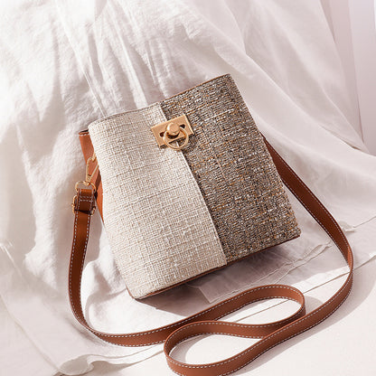 Crossbody bag: trend, fashion and style. 