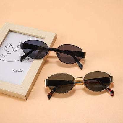 Feel chic and elegant with retro oval sunglasses