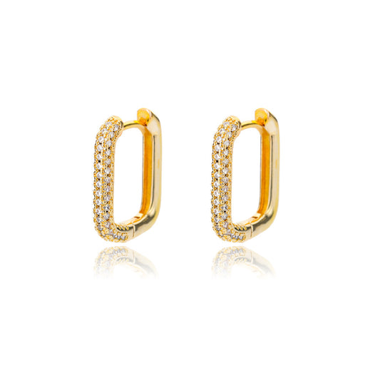 Geometry to your ears! Rectangular hoop earrings for a modern and minimalist look. 