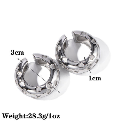 Do you dare with the latest in jewelry? Discover our chunky earrings.