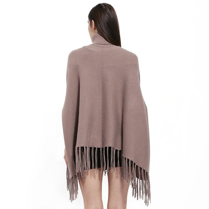 Elegance for All Occasions: Monochromatic Cashmere Coat